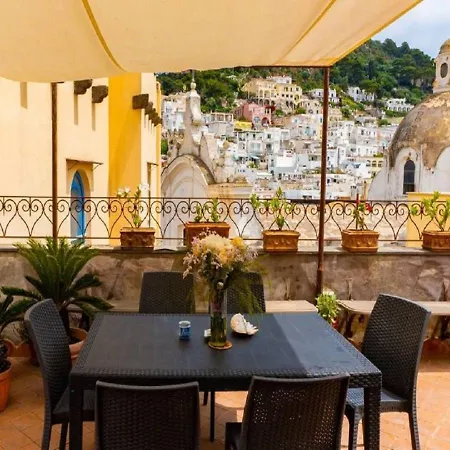 Con Vista Sulla Famosa Piazzetta Tatil Evi *
