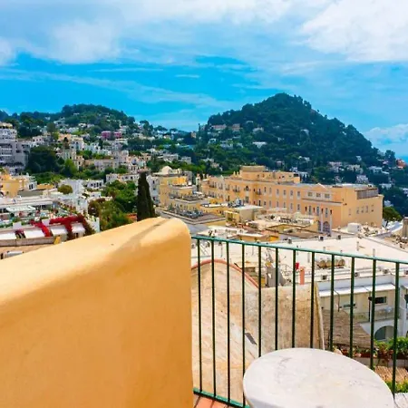 Con Vista Sulla Famosa Piazzetta Semesterbostad *